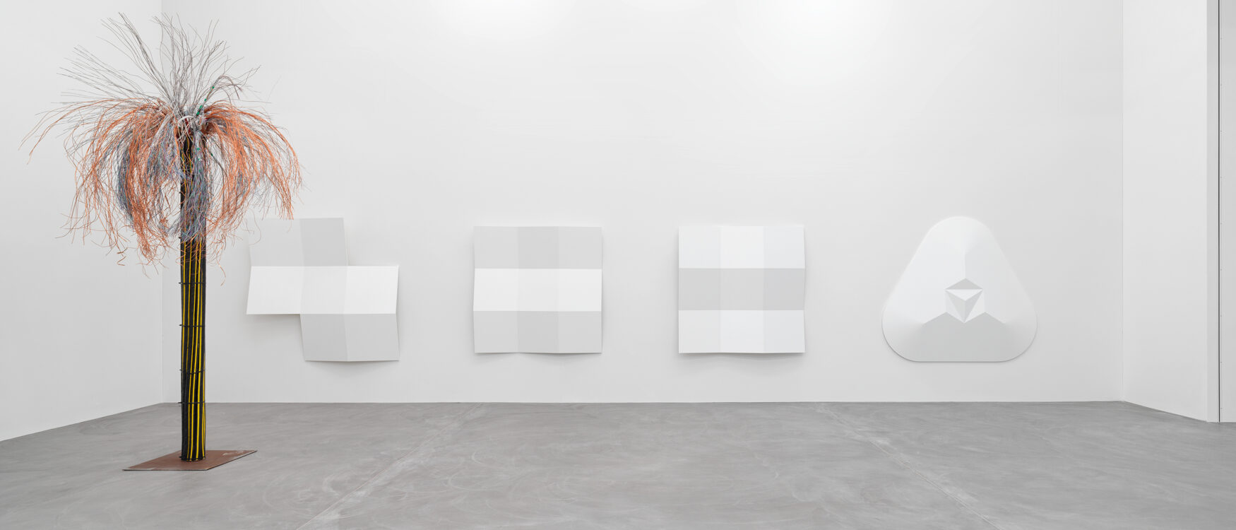 Ausstellungsansicht (Wir sind hier!), Museum Haus Konstruktiv, 2025. Foto: Stefan Altenburger